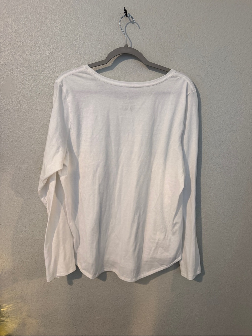 Sonoma White Long-Sleeve Crewneck Tee - Picture 5 of 5